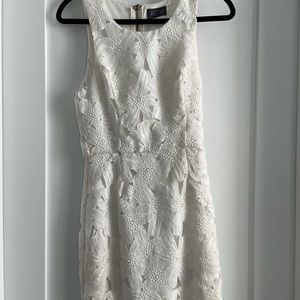 ASTR Body-con White Dress with Floral Appliqué